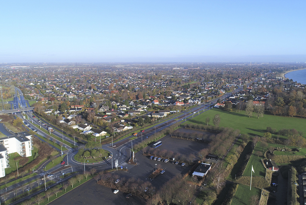 Dronefoto af rundkørsel i Greve